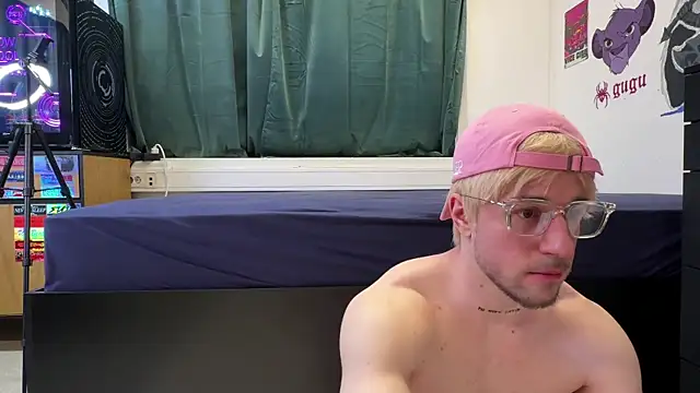 Show modela killa2053 na web-kameri