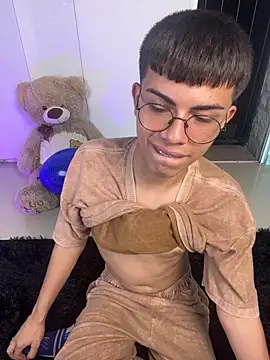 Asher_Young's Live XXX Chat