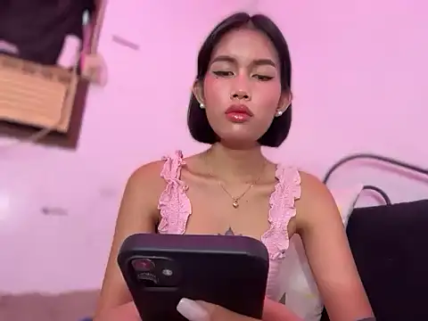 Онлайн чат XXX YougotLara