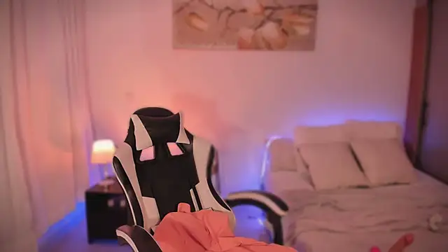 Chat +18 de ChloeMoreti ao vivo