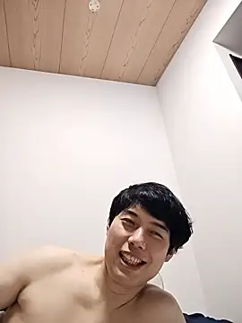 whitebriefboyn Webbikameraesitys