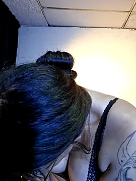 Chat +18 de Backdoor_Newbie ao vivo