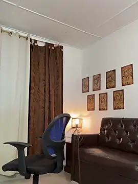 XXX chat uživo modela Just_lilah