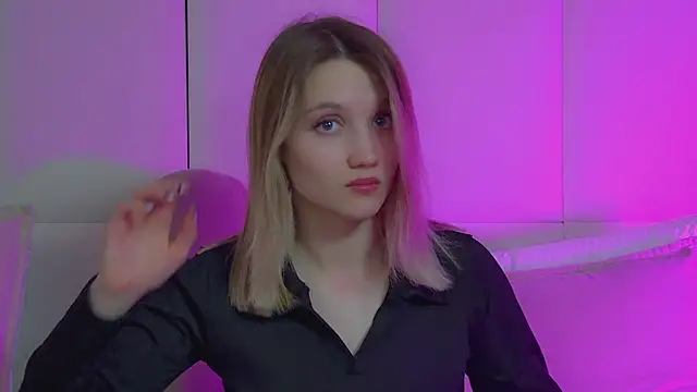 XXX chat uživo modela StacyEvances