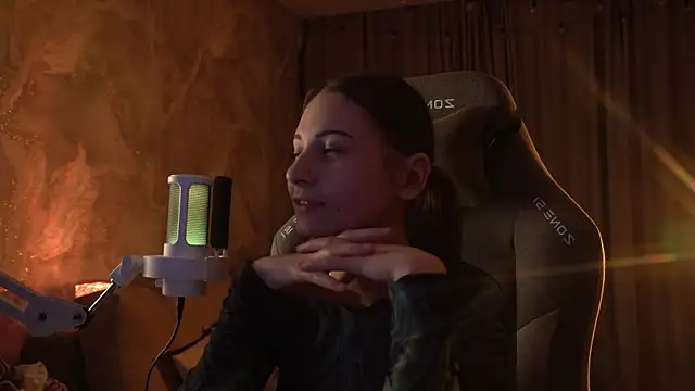 Chat +18 de LumeNova ao vivo