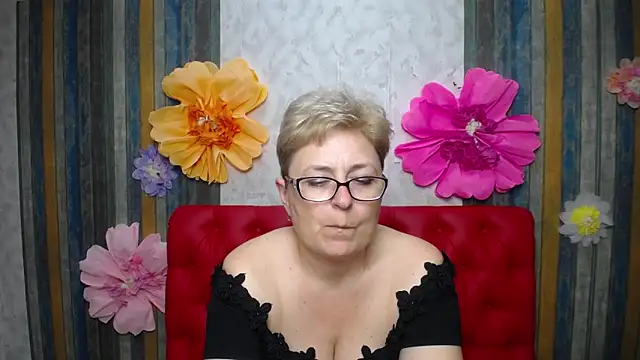 Živý XXX chat EmiliaGree