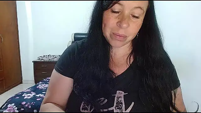 LauraMallioni 现场XXX聊天