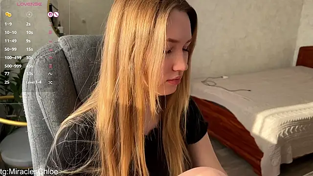 ChloeMillerMeow's Live XXX Chat