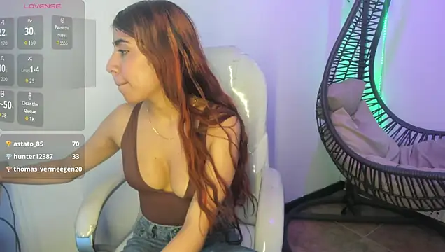 XXX chat uživo modela lunitaa18