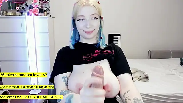 aya_katana লাইভ XXX চ্যাট