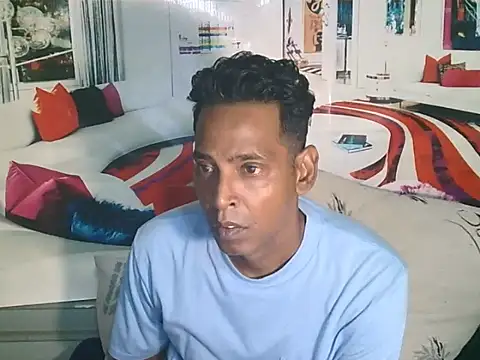 IndianHunk01のウェブカメラショー