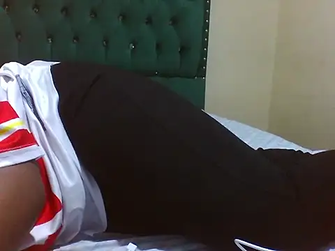 Sexy_Riri's Webcam Show