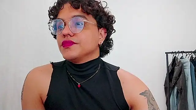 Diane_exotic Pertunjukan Webcam