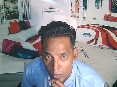 IndianHunk01 Webcam Show