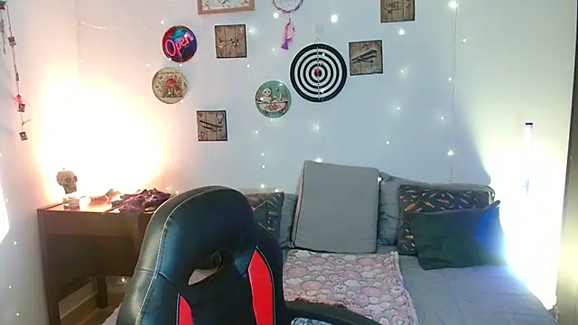 Katicalatinmilf – Naživo XXX chat