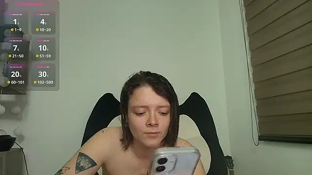 Hannah______ live XXX chat