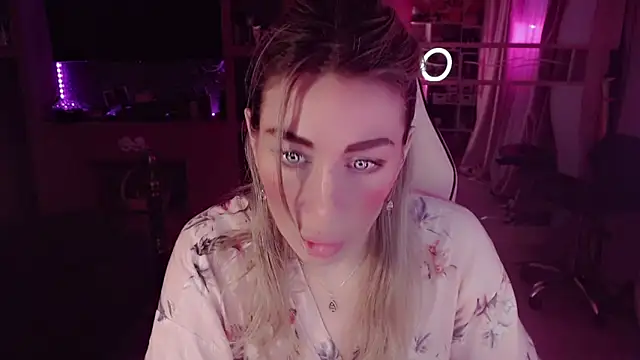 AnnieGOld_ – Naživo XXX chat