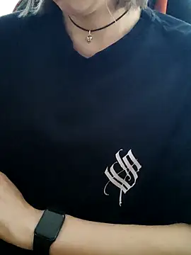 XXX chat uživo modela Aashikalaa