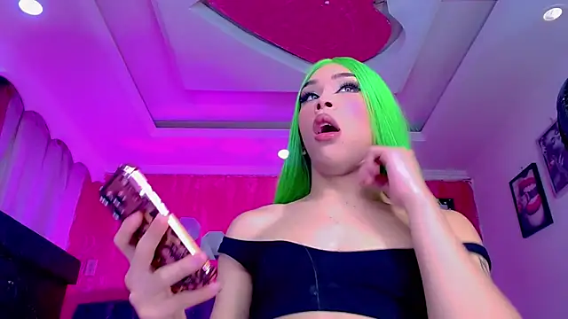 TiffanyMackensyy Chat XXX in diretta