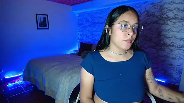Camila_IRoose – Naživo XXX chat