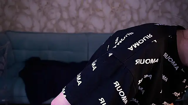 LiviaShy Live XXX-Chat