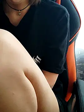 Chat +18 de Aashikalaa ao vivo
