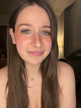 nerdynina's Live XXX Chat
