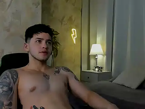 RONNY_COLTON: απευθείας συνομιλία ΧΧΧ