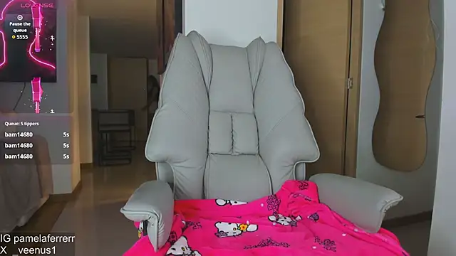 _veenus Chat XXX in diretta