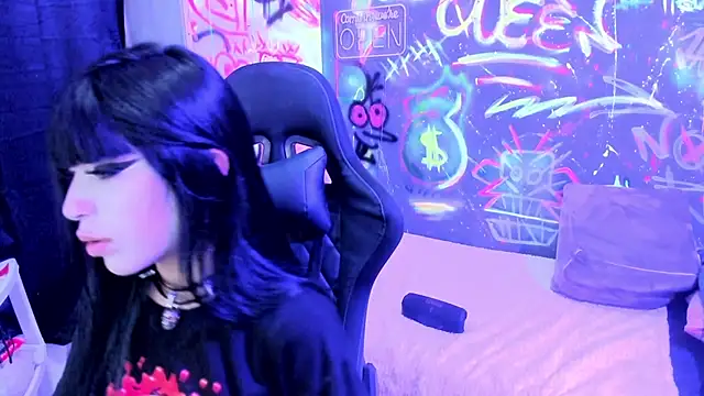 chaymae_nah_'s Webcam Show