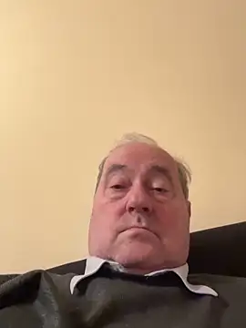 csikar Show in webcam