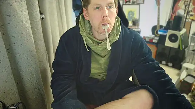 9VOLTT's Webcam Show