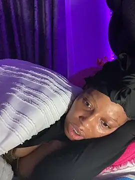 RainBougie's Live XXX Chat