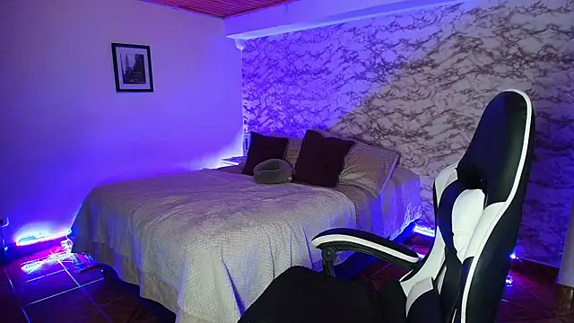Chat +18 de Camila_IRoose ao vivo