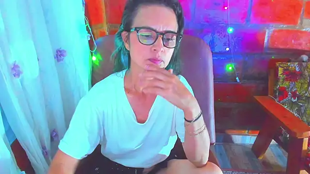 XXX chat uživo modela BrianaGarner