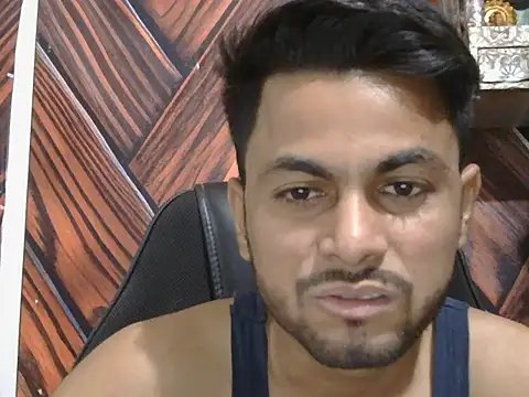 Stubborndesiboy – Live XXX-chat