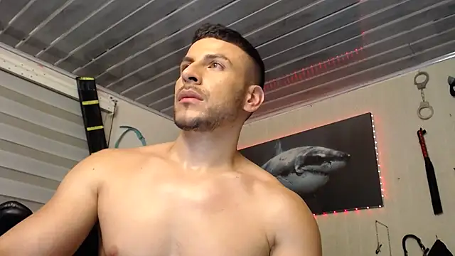 bayronfit 在線直播表演