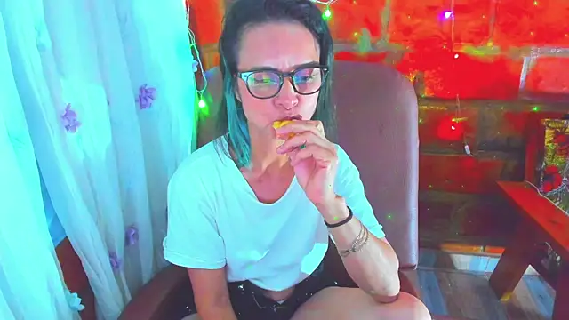 BrianaGarner Adlı Modelin Canlı XXX Sohbeti
