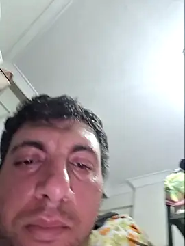 Show modela Xdgxdngxg na web-kameri