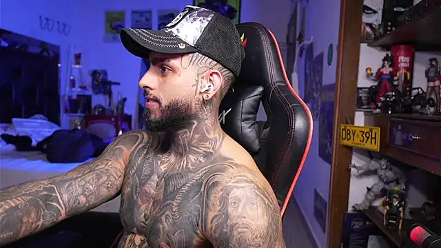 Czat XXX na żywo – logan_hugh8