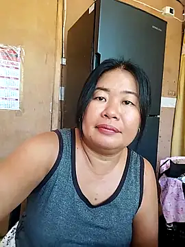 Lovelywoman43 webkamerás műsora