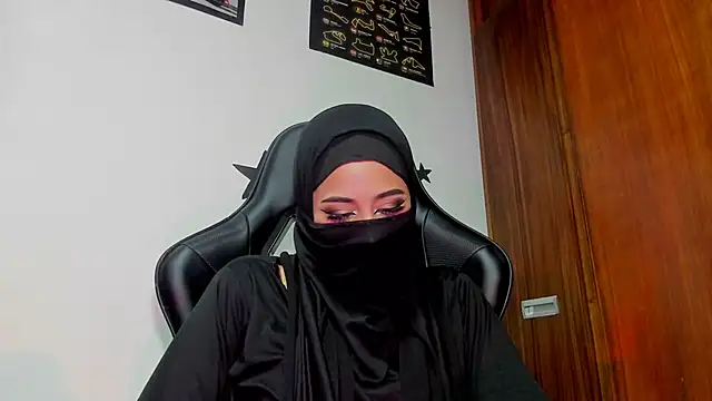 Azahara_ahmad's Live XXX Chat