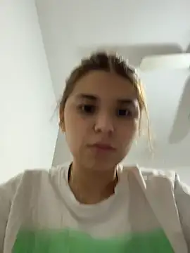 XXX chat uživo modela baddieasiantv