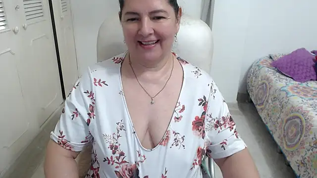 Онлайн чат XXX leonela_69