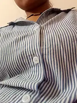 Chat +18 de ritika_gupta02 ao vivo