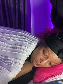 RainBougie's Live XXX Chat