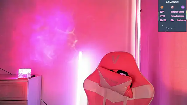 XXX chat uživo modela eskatmi
