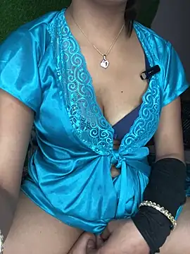 Show Webcam de HOTTY-TINA