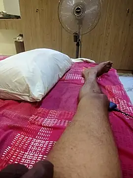 Show modela santhoshkannadaboy na web-kameri