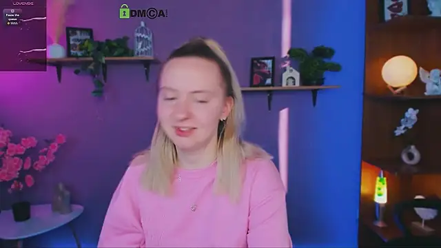 mila_glow1's Live XXX Chat